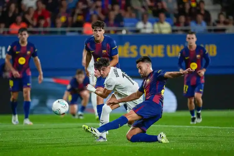 哥斯达黎加甲级联赛：阿拉胡埃伦斯 VS 埃雷迪亚诺